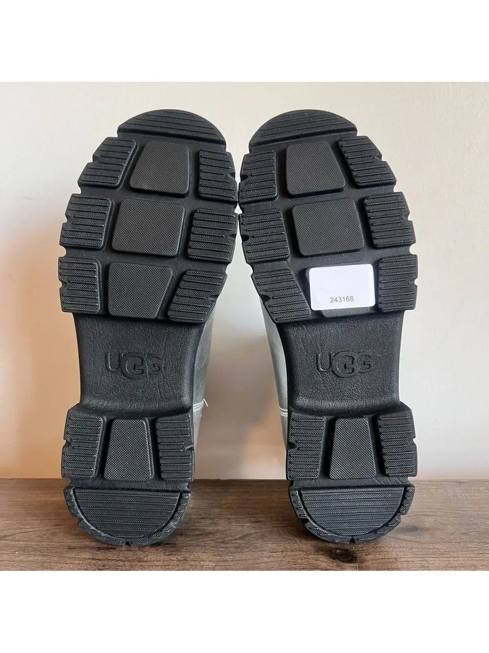 UGG 1130 243168